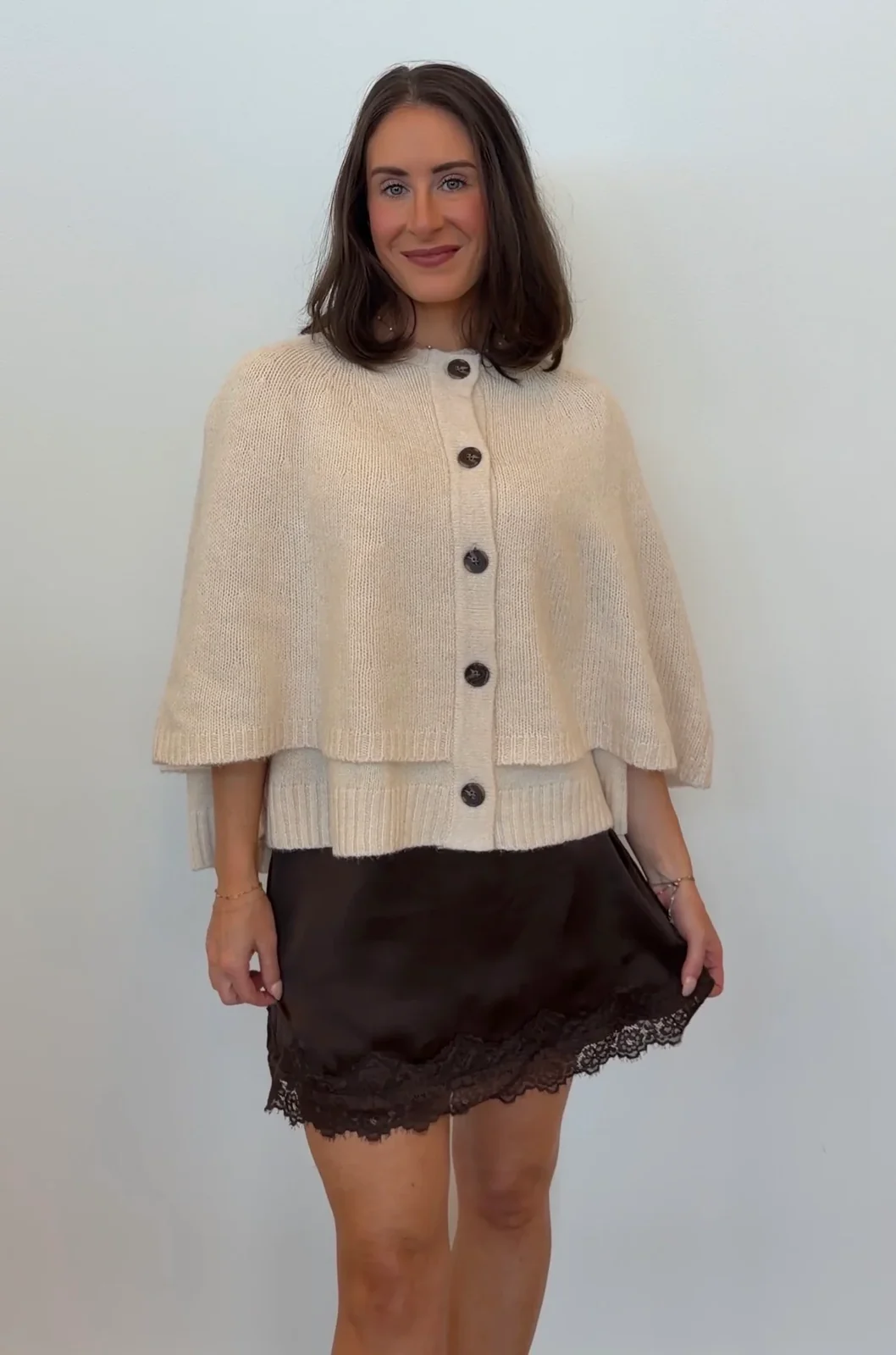 View 7: Un Cafè Poncho Top