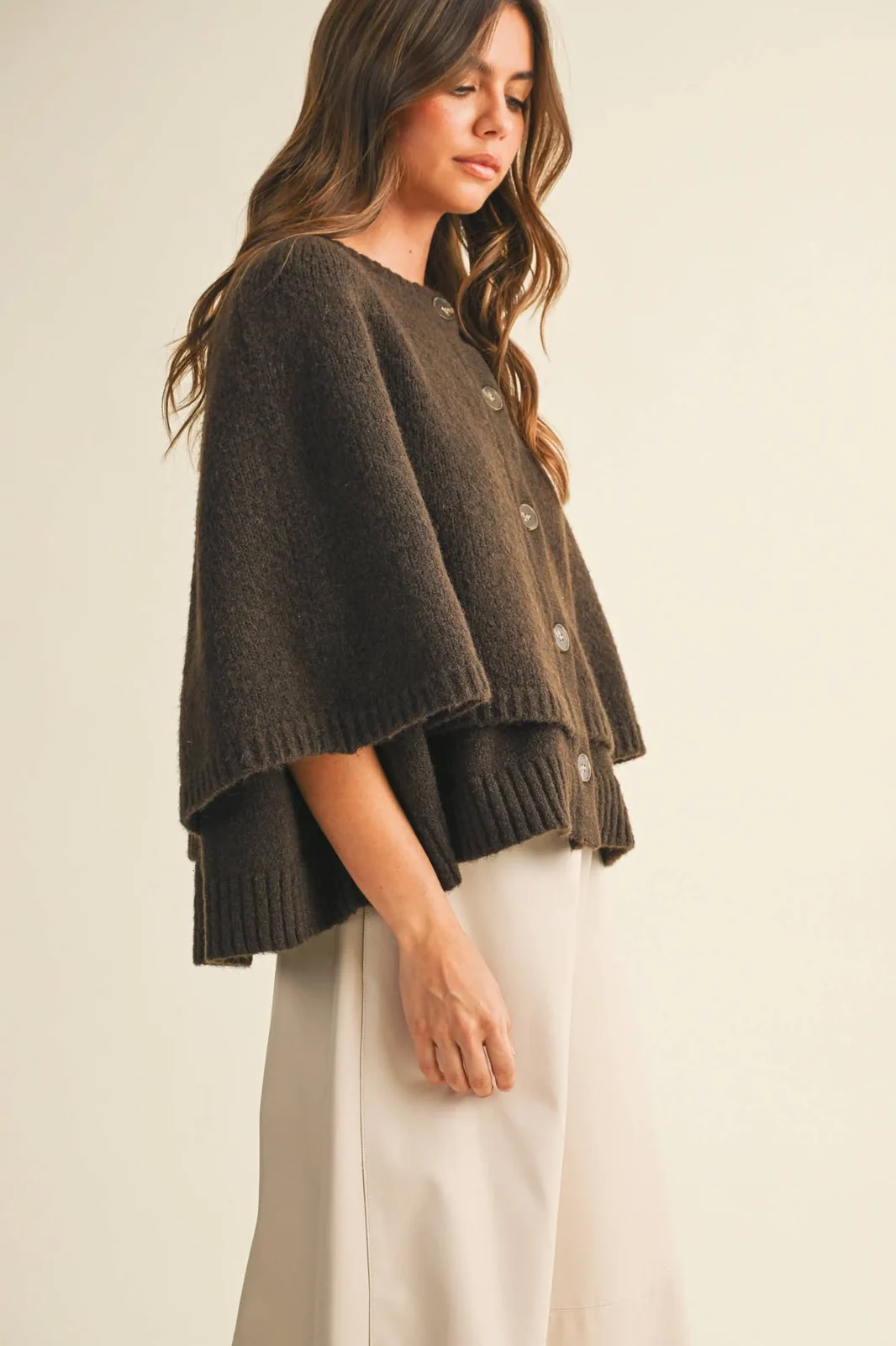 View 15: Un Cafè Poncho Top