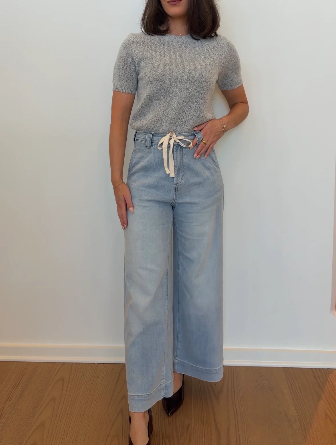 View 5: Sunday in Capri Pants