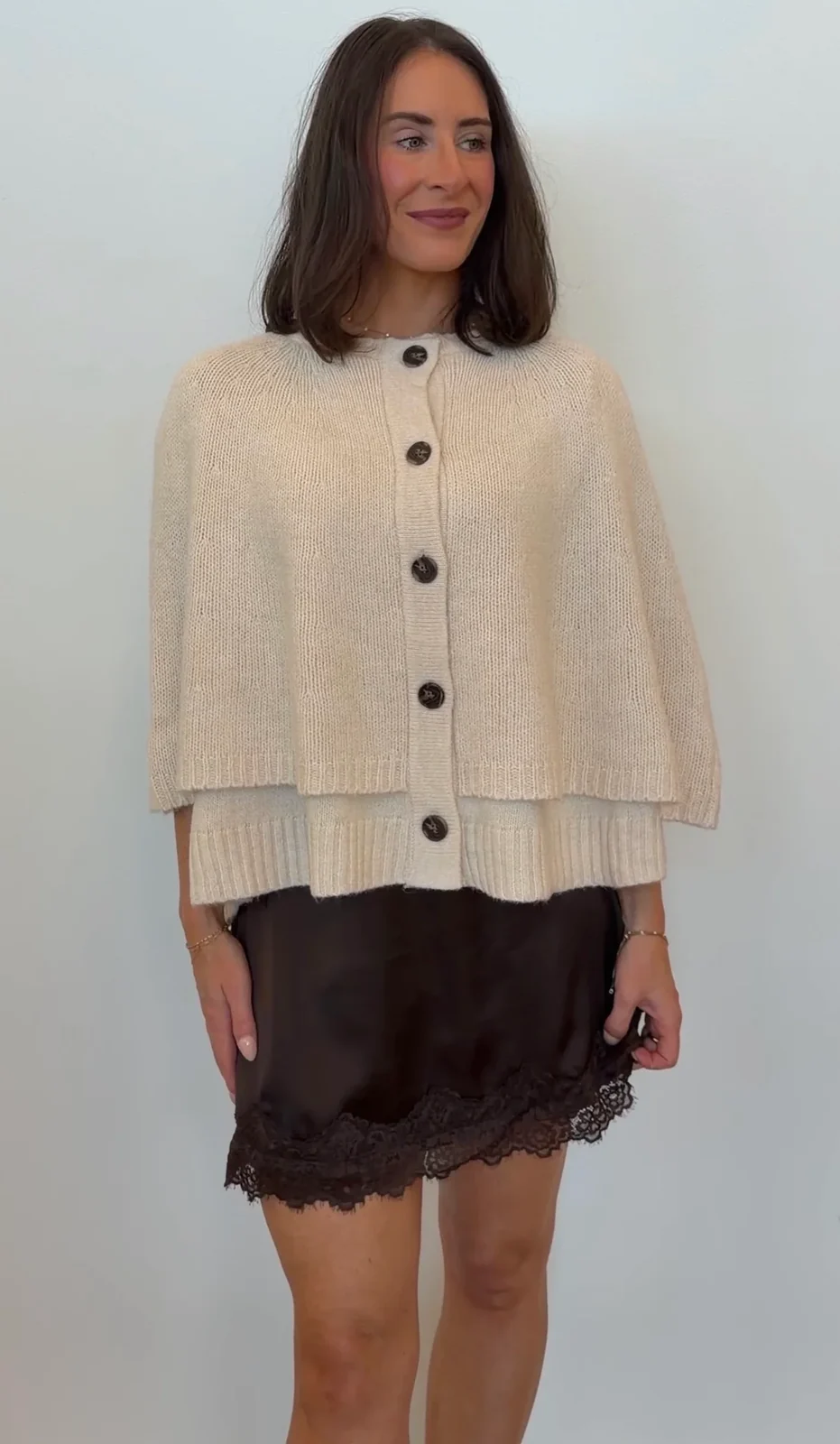 View 4: Un Cafè Poncho Top