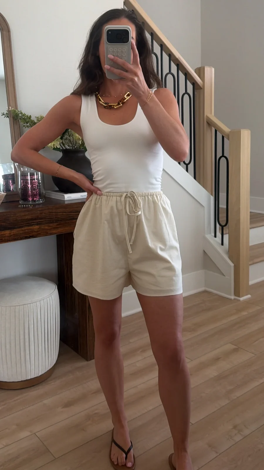 View 4: Seaside Linen Drawstring Shorts