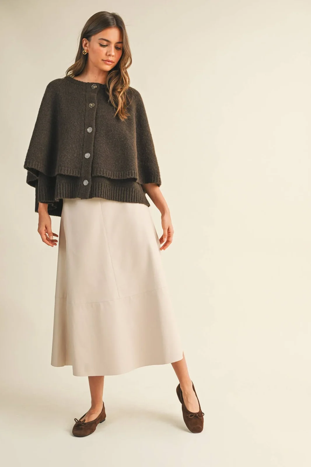 View 18: Un Cafè Poncho Top