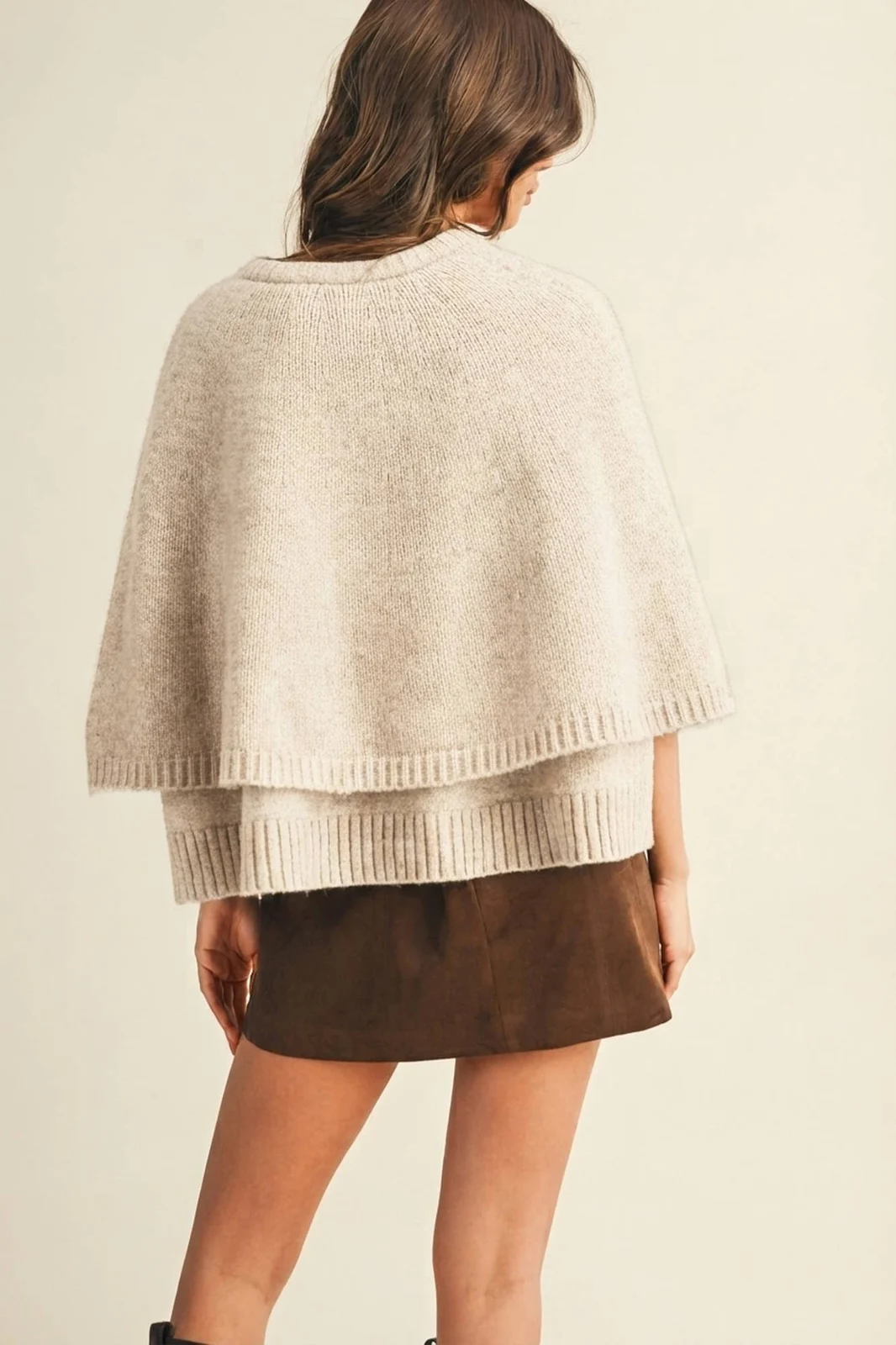 View 13: Un Cafè Poncho Top