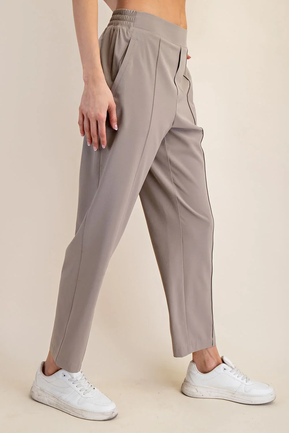 Everyday Essential Pleated Trouser Pants